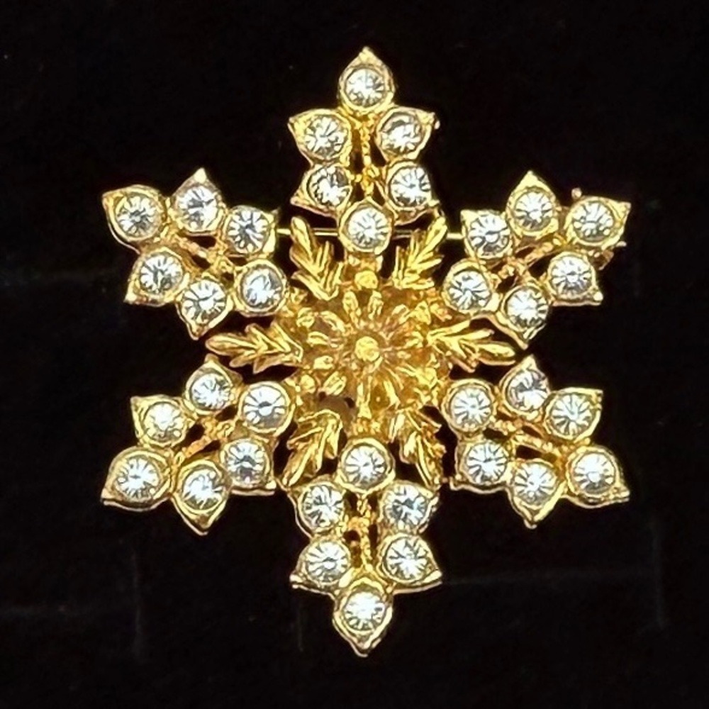 Vintage Goldtone Bling Snowflake Brooch